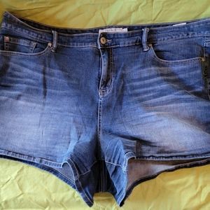 Torrid Size 24 Stretch Jean Short